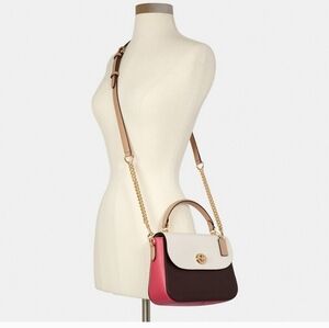 Elegant Brown Leather Shoulder Bag